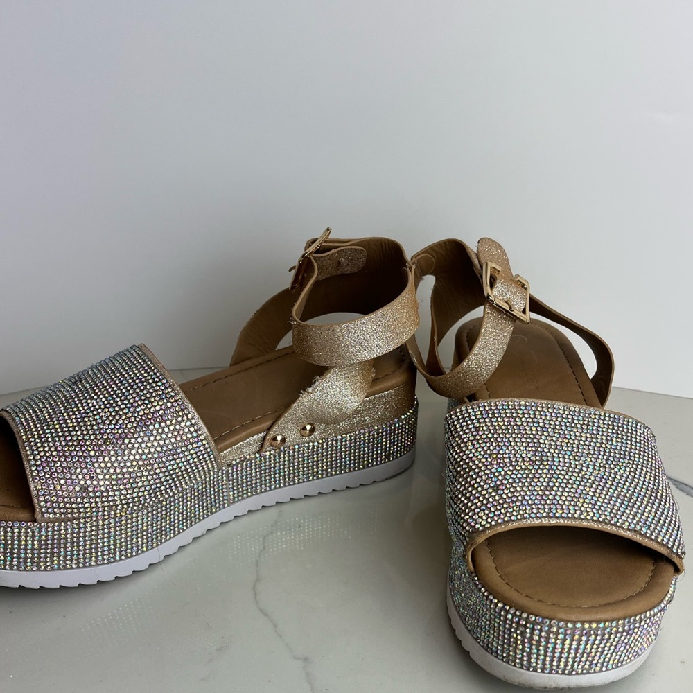 All Over Rhinestone Platform Sandals - Picture 3 of 16